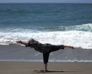 Susan-yoga-beach2 crop